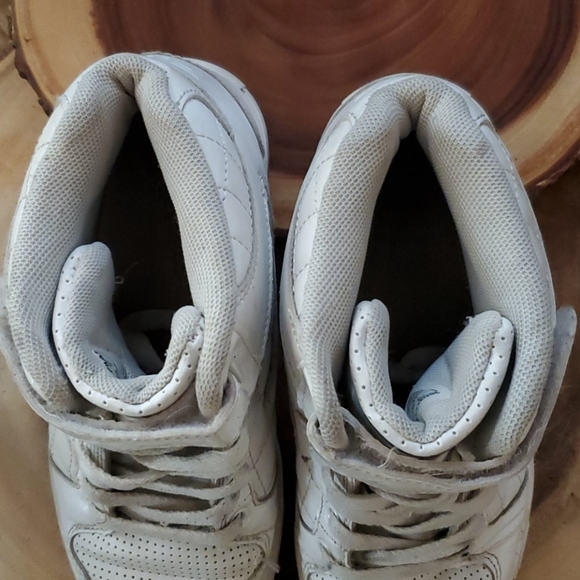 FILA All White Quilted Kicks - Picture 5 of 7